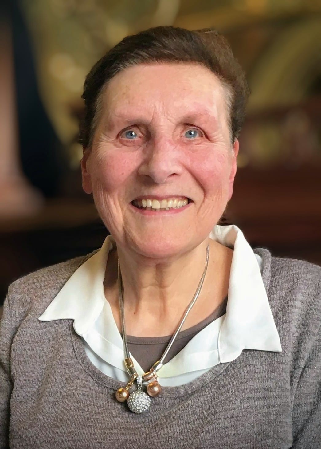 Madame Yvette GARLAND
